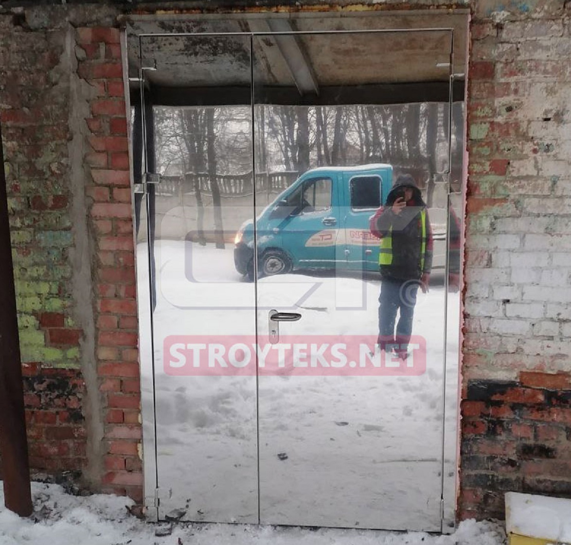 Технические двери и модель ДМ-2